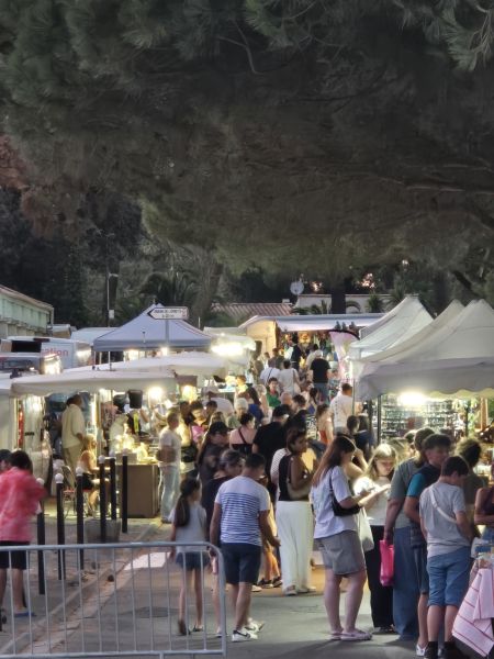 Les Marchés Nocturnes